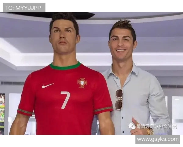 足球明星们的蜡像展览揭秘：艺术与运动的完美结合之旅