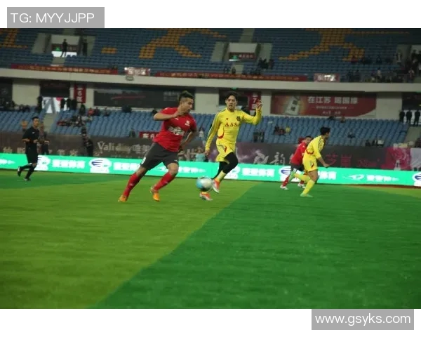 足球明星慷慨解囊捐款助力慈善事业的榜样与故事